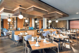 Frankfurt Adina Westend Restaurant 490x327